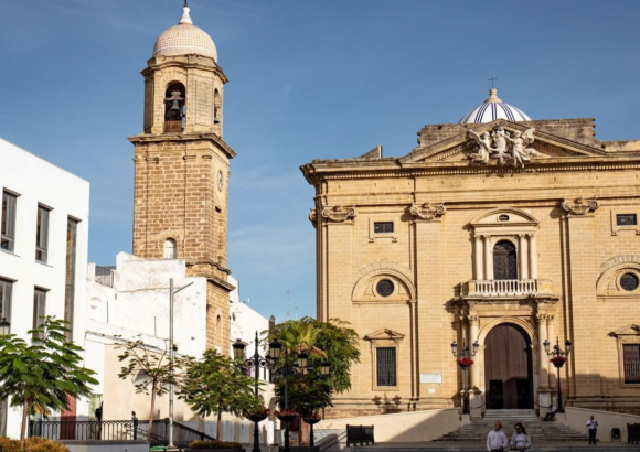 Experiencias Culturales en Chiclana de la Frontera: Entre Historia y Tradición